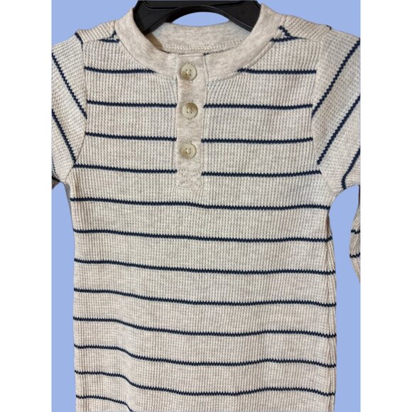 Old Navy Long Sleeve Thermal Henley One Piece - Picture 2 of 3